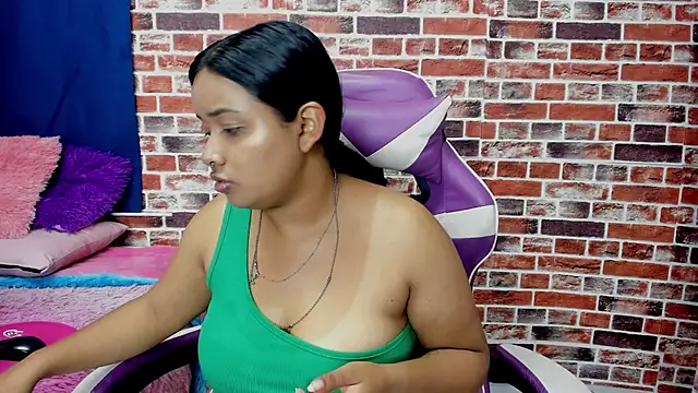Snapshot of SofiiaCutee chatting on 18, 4, 2026 SofiiaCutee online show from 18, 4, 2026
