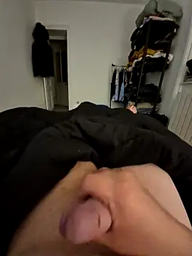 Snapshot of lolo0105 chatting on 12, 4, 2026 lolo0105 online show from 12, 4, 2026