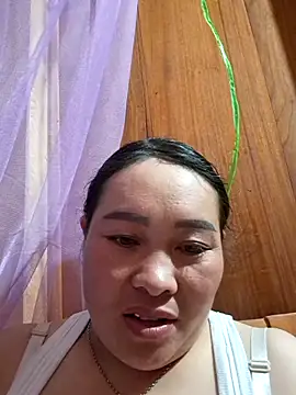 Snapshot of Nin-anna chatting on 4, 5, 2026 Nin-anna online show from 4, 5, 2026