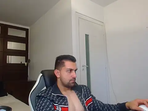 Snapshot of BryceReign chatting on 9, 4, 2026 BryceReign online show from 9, 4, 2026
