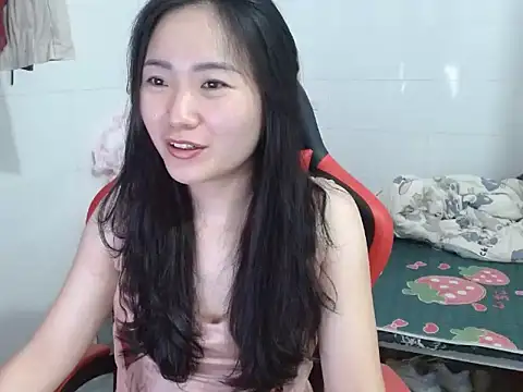 Snapshot of Olivia_cute68 chatting on 21, 4, 2026 Olivia cute68 online show from 21, 4, 2026