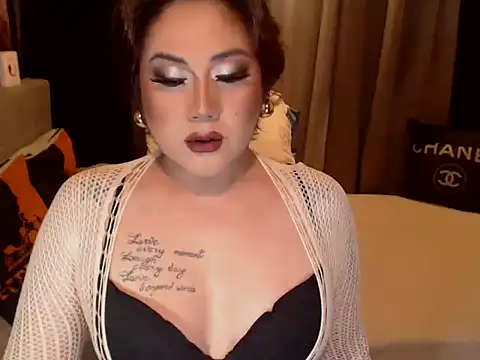 Snapshot of YourMistressAggy chatting on 17, 4, 2026 YourMistressAggy online show from 17, 4, 2026