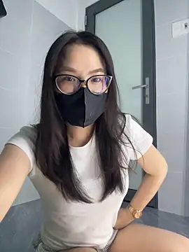 Snapshot of Evelyn9xzz chatting on 25, 3, 2026 Evelyn9xzz online show from 25, 3, 2026