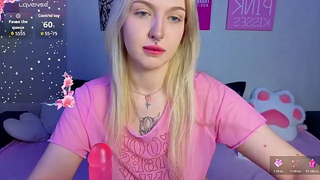 Snapshot of BlondieSummer chatting on 30, 7, 2026 BlondieSummer online show from 30, 7, 2026