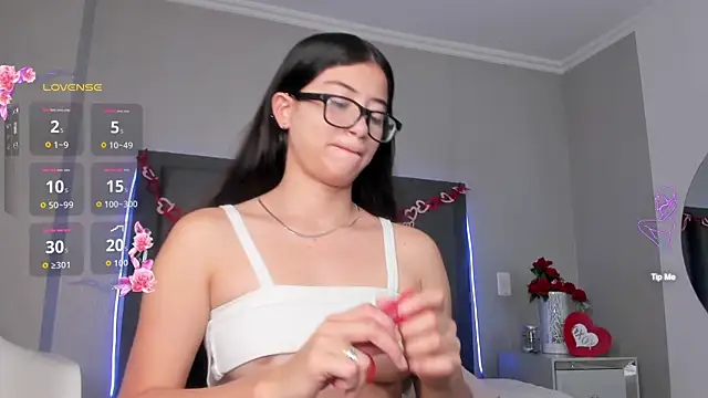 Snapshot of mia_gomez7 chatting on 18, 4, 2026 mia gomez7 online show from 18, 4, 2026