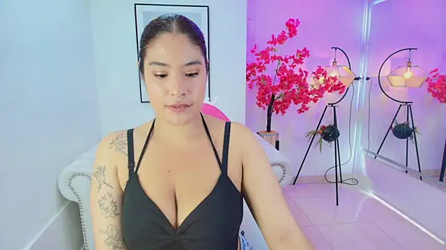 Snapshot of Natalia_cartier chatting on 23, 6, 2026 Natalia cartier online show from 23, 6, 2026