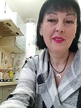 Snapshot of HelgaDennis chatting on 3, 4, 2026 HelgaDennis online show from 3, 4, 2026