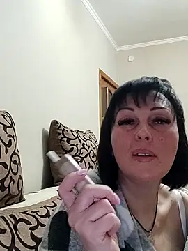 Snapshot of HelgaDennis chatting on 21, 4, 2026 HelgaDennis online show from 21, 4, 2026