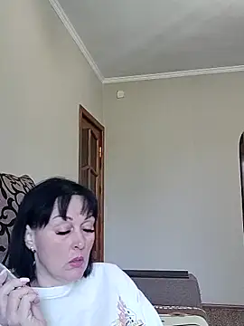 Snapshot of HelgaDennis chatting on 30, 4, 2026 HelgaDennis online show from 30, 4, 2026