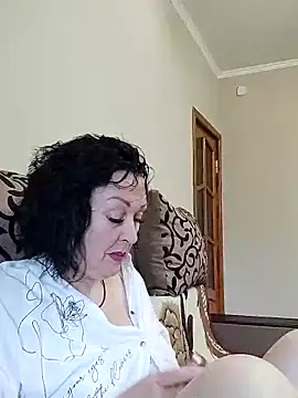 Snapshot of HelgaDennis chatting on 20, 5, 2026 HelgaDennis online show from 20, 5, 2026