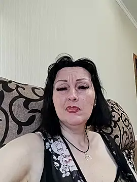 Snapshot of HelgaDennis chatting on 9, 6, 2026 HelgaDennis online show from 9, 6, 2026
