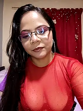 Snapshot of ROUSSE_SINCLAIR chatting on 4, 4, 2026 ROUSSE SINCLAIR online show from 4, 4, 2026