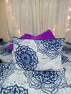 Snapshot of ROUSSE_SINCLAIR chatting on 17, 4, 2026 ROUSSE SINCLAIR online show from 17, 4, 2026
