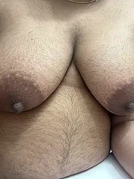 Snapshot of Emiley456 chatting on 21, 3, 2026 Emiley456 online show from 21, 3, 2026