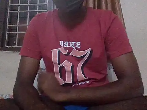 Snapshot of bulls_eye35 chatting on 20, 4, 2026 bulls eye35 online show from 20, 4, 2026