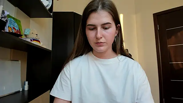 OhMyAlice online show from 26, 4, 2026