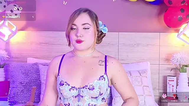 Snapshot of ElenaGilbertAdams chatting on 22, 6, 2026 ElenaGilbertAdams online show from 22, 6, 2026