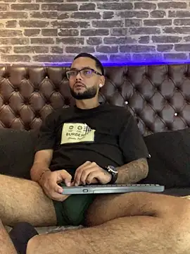 Snapshot of KyleJoss30 chatting on 27, 3, 2026 KyleJoss30 online show from 27, 3, 2026