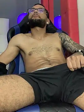 Snapshot of KyleJoss30 chatting on 31, 3, 2026 KyleJoss30 online show from 31, 3, 2026