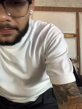 Snapshot of KyleJoss30 chatting on 9, 4, 2026 KyleJoss30 online show from 9, 4, 2026