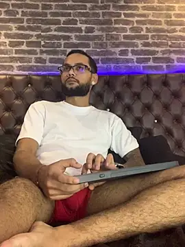 Snapshot of KyleJoss30 chatting on 13, 4, 2026 KyleJoss30 online show from 13, 4, 2026