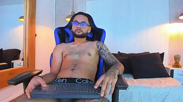 Snapshot of KyleJoss30 chatting on 22, 4, 2026 KyleJoss30 online show from 22, 4, 2026