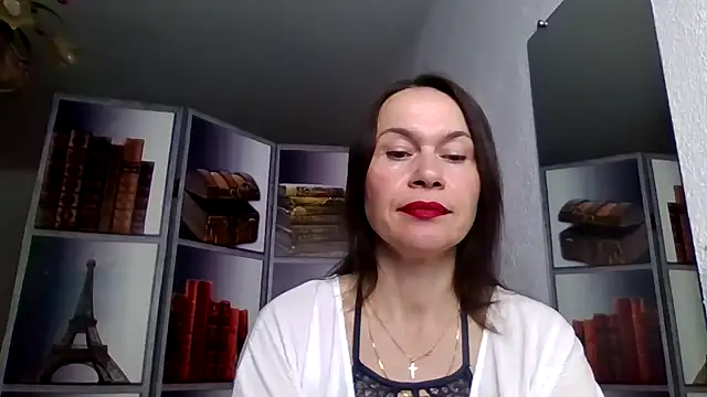 Snapshot of Selena_Moo chatting on 15, 4, 2026 Selena Moo online show from 15, 4, 2026