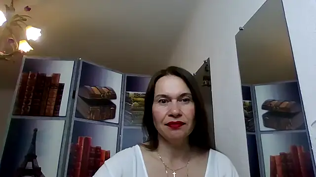 Snapshot of Selena_Moo chatting on 7, 5, 2026 Selena Moo online show from 7, 5, 2026