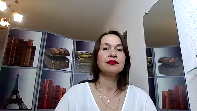 Snapshot of Selena_Moo chatting on 9, 5, 2026 Selena Moo online show from 9, 5, 2026