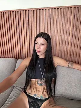Snapshot of AriaDomina chatting on 24, 4, 2026 AriaDomina online show from 24, 4, 2026