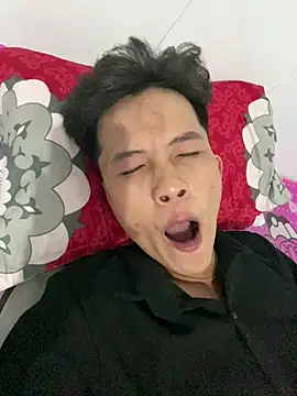 Snapshot of Nguyencuong1999 chatting on 12, 4, 2026 Nguyencuong1999 online show from 12, 4, 2026