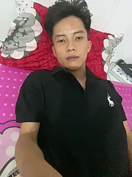 Snapshot of Nguyencuong1999 chatting on 12, 4, 2026 Nguyencuong1999 online show from 12, 4, 2026
