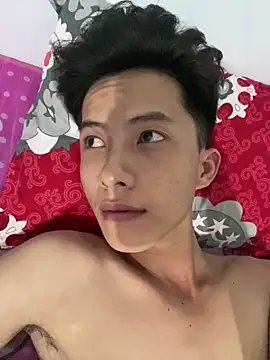 Snapshot of Nguyencuong1999 chatting on 18, 4, 2026 Nguyencuong1999 online show from 18, 4, 2026