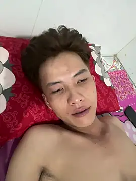 Snapshot of Nguyencuong1999 chatting on 25, 4, 2026 Nguyencuong1999 online show from 25, 4, 2026