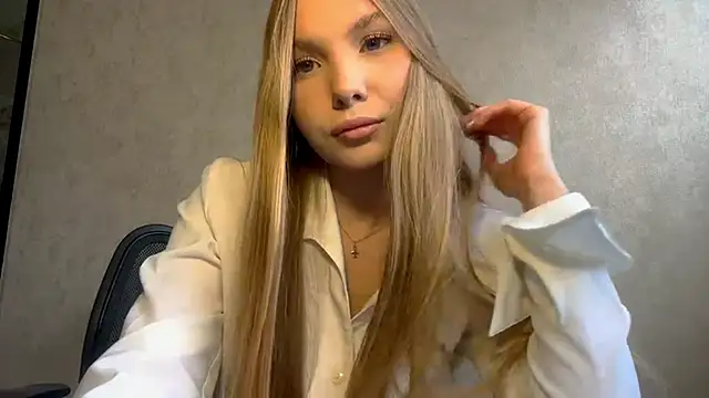 CarolineNine online show from 29, 3, 2026
