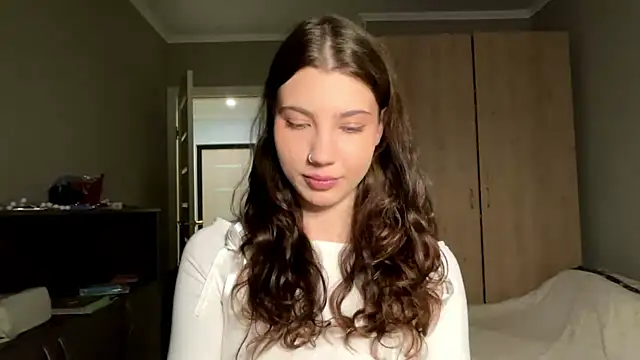 Snapshot of ShandyTreys chatting on 2, 4, 2026 ShandyTreys online show from 2, 4, 2026