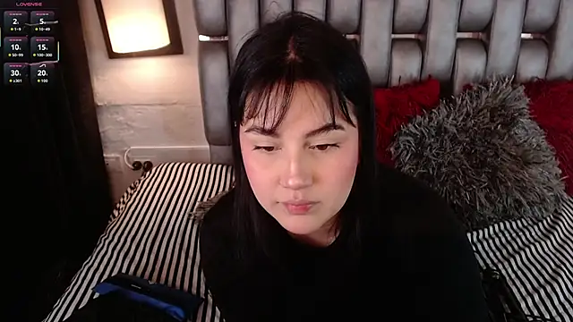 Snapshot of Sofiia_Vega_ chatting on 4, 4, 2026 Sofiia Vega online show from 4, 4, 2026
