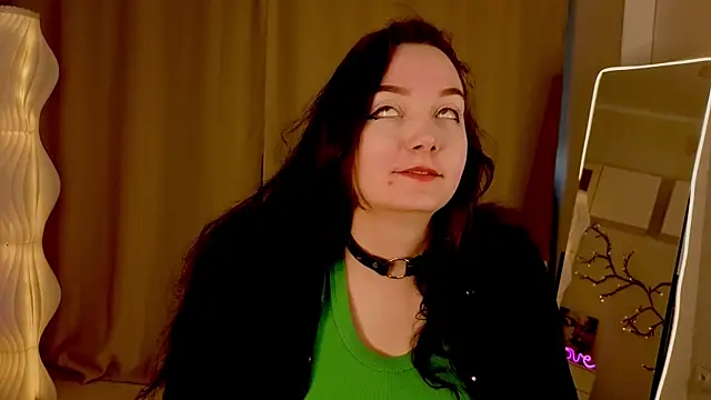 KaraNeagle online show from 13, 4, 2026
