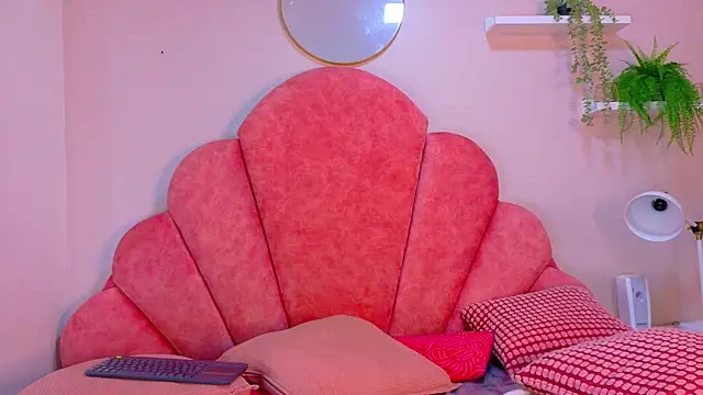 StarrMoon   online show from 12, 5, 2026