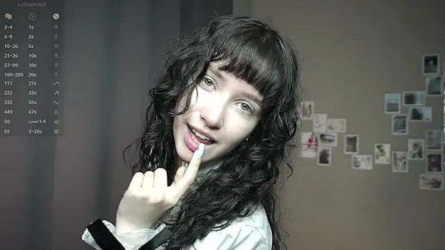 Snapshot of DellaLeck chatting on 28, 6, 2026 DellaLeck online show from 28, 6, 2026