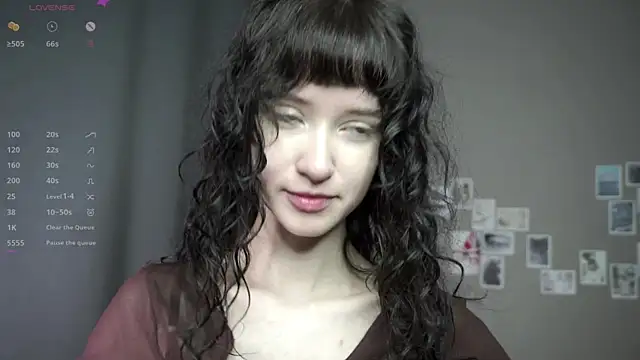 Snapshot of DellaLeck chatting on 7, 7, 2026 DellaLeck online show from 7, 7, 2026