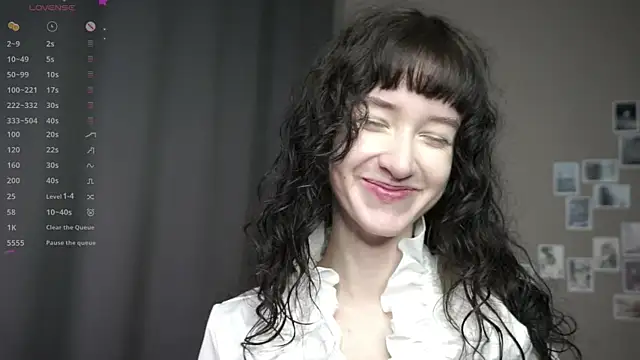Snapshot of DellaLeck chatting on 8, 7, 2026 DellaLeck online show from 8, 7, 2026