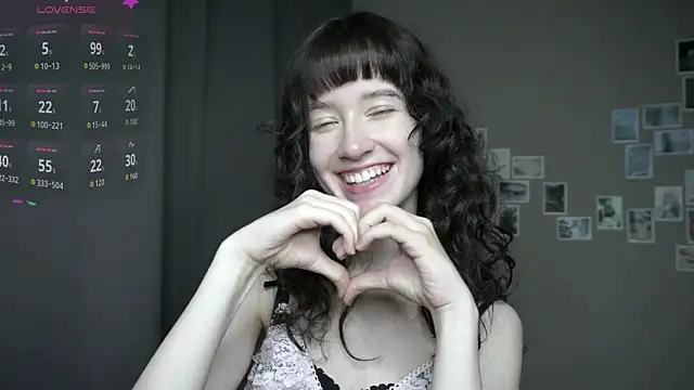 Snapshot of DellaLeck chatting on 2, 8, 2026 DellaLeck online show from 2, 8, 2026
