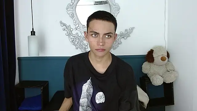 Snapshot of romeo_laurient chatting on 20, 6, 2026 romeo laurient online show from 20, 6, 2026