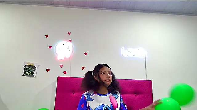 Snapshot of Ellie_Cute7 chatting on 31, 3, 2026 Ellie Cute7 online show from 31, 3, 2026