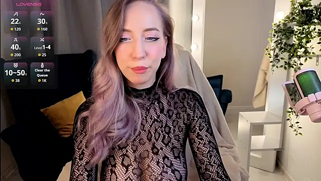 ShadowSparkle online show from 7, 6, 2026