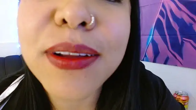 Snapshot of alessialux chatting on 3, 5, 2026 alessialux online show from 3, 5, 2026