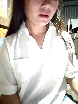 Snapshot of Cute-flowers chatting on 9, 4, 2026 Cute-flowers online show from 9, 4, 2026