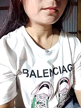 Snapshot of Cute-flowers chatting on 17, 4, 2026 Cute-flowers online show from 17, 4, 2026