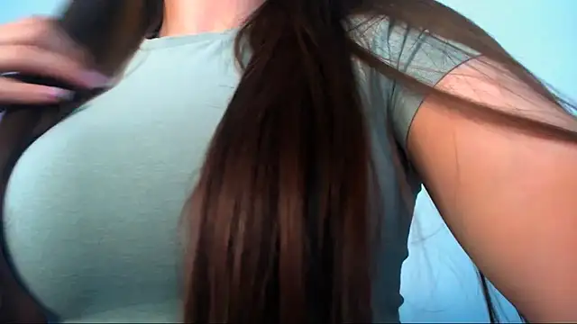 Snapshot of LiaSimss chatting on 10, 6, 2026 LiaSimss online show from 10, 6, 2026